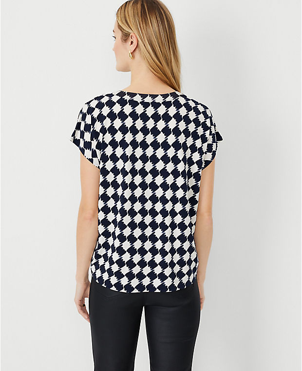 Petite Houndstooth Mixed Media Pleated Top