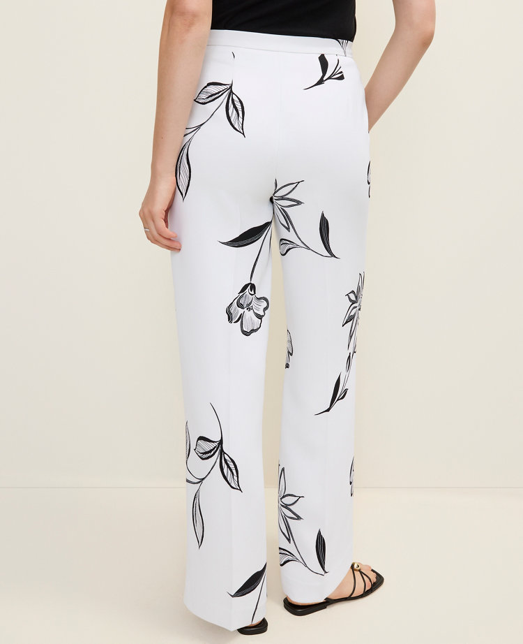 The Wide-Leg Pant in Floral Print