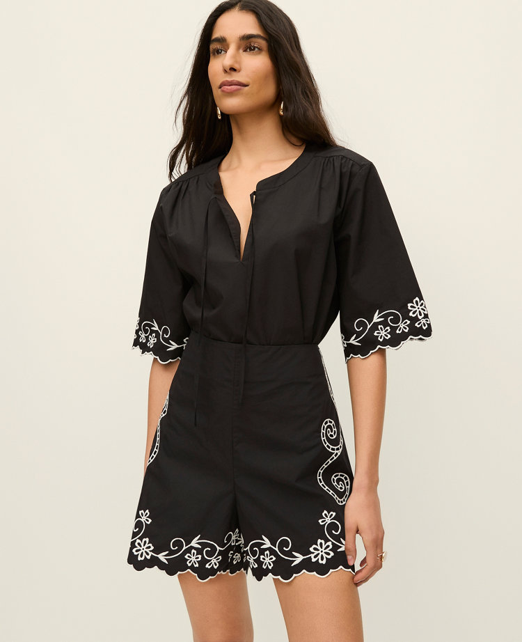 The Side Zip Scalloped Short