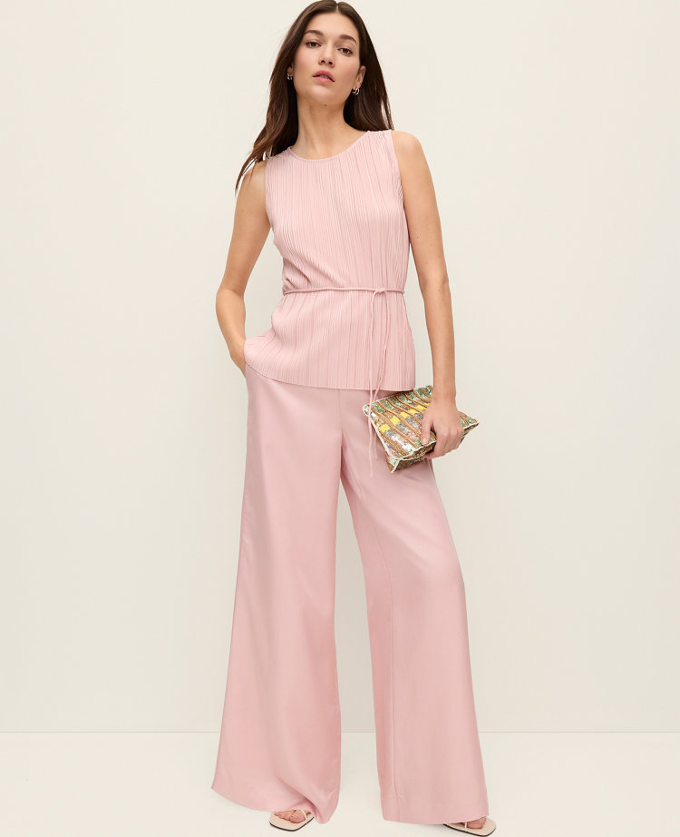 The Easy Wide-Leg Pant