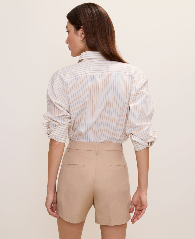 The Petite City Short in Linen Blend