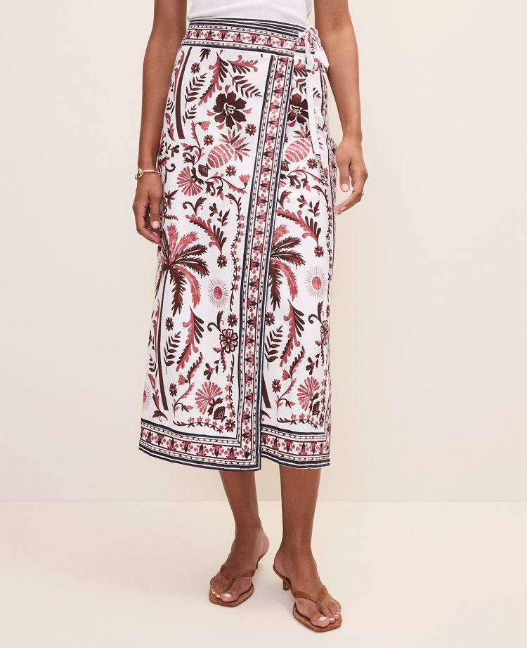 Petite Weekend Palm Tree Print Sarong Midi Skirt in Linen Blend carousel Product Image 2