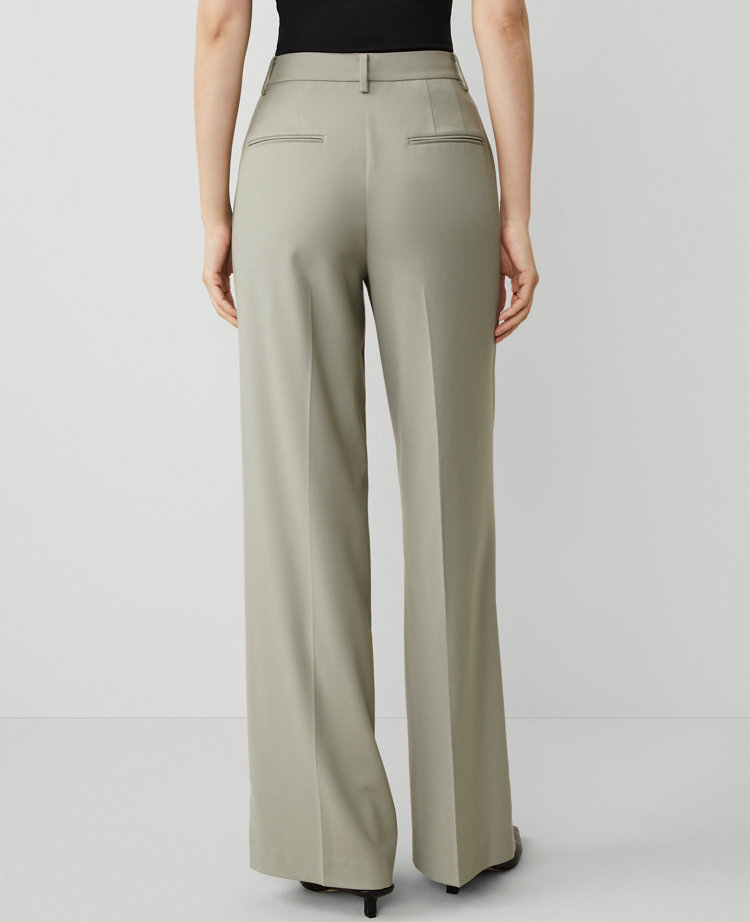 The Petite Wide-Leg Pant — Curvy Fit carousel Product Image 2