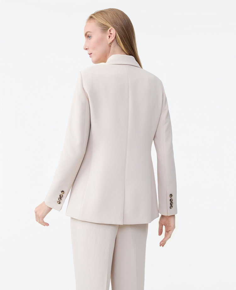 The Tailored Blazer in Textured Drape