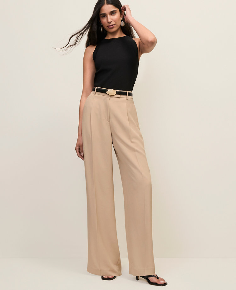 The Petite Pleated Straight Pant