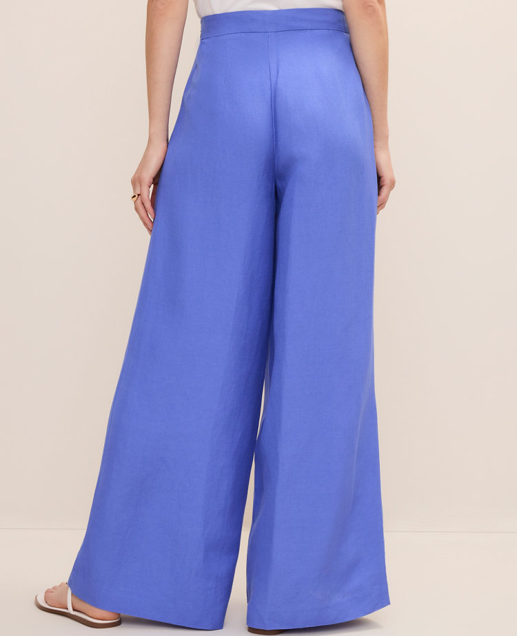 The Petite Statement Palazzo Pant in Linen Blend
