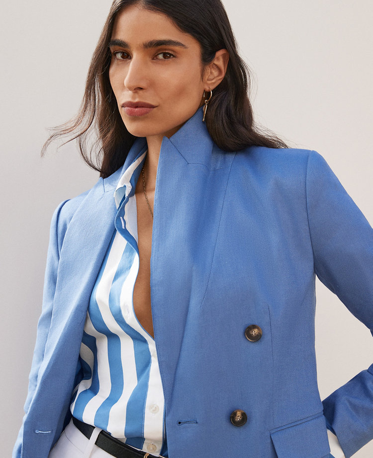 The Petite Tailored Blazer in Linen Blend