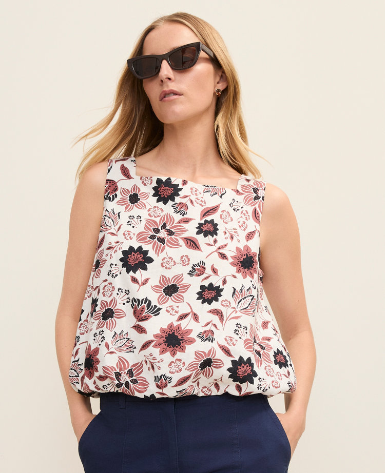Petite Weekend Floral Tank Top in Linen Blend carousel Product Image 1