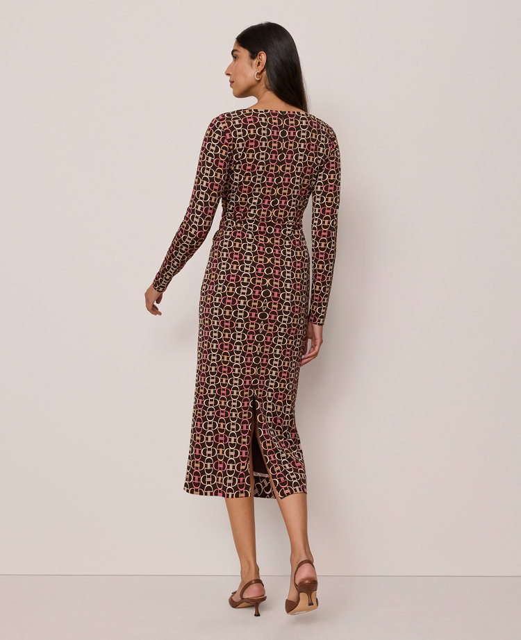 Chain Link V-Neck Knit Dress