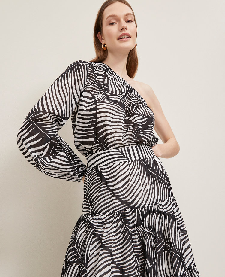 Petite One-Shoulder Blouse in Palm Print