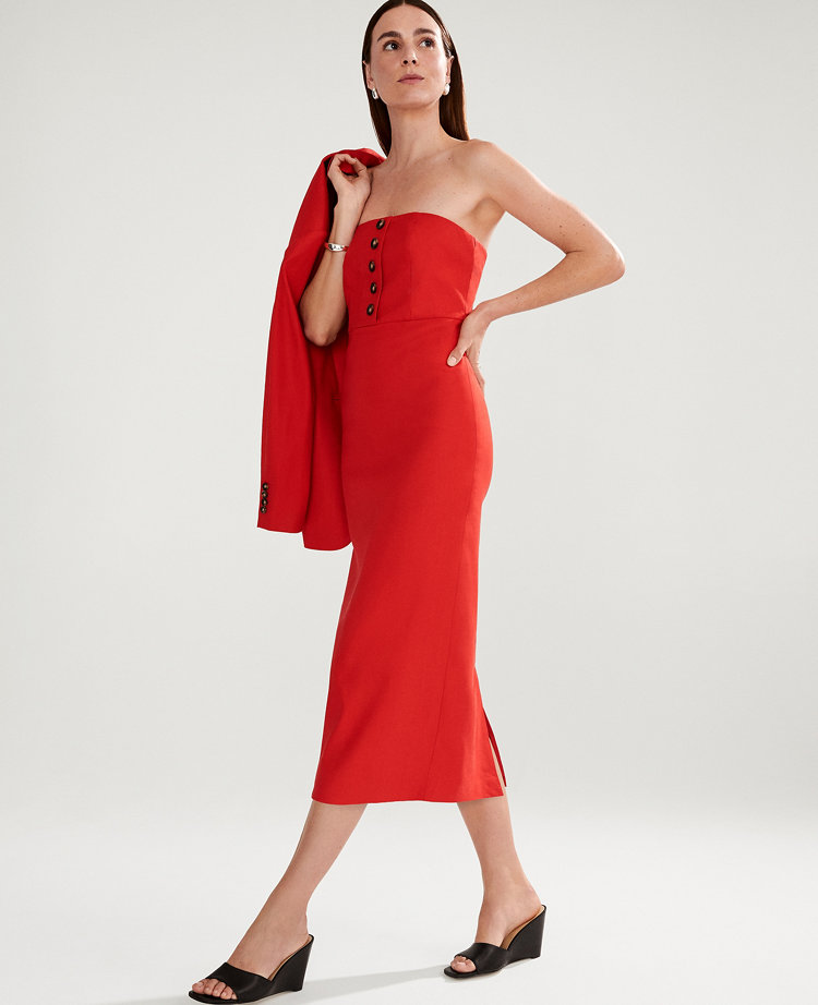 The Petite Buttoned Strapless Dress in Linen Twill