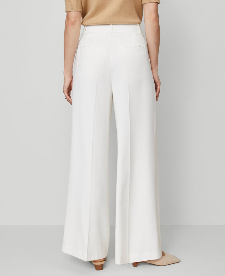 The Petite Modern Wide-Leg Trouser Pant