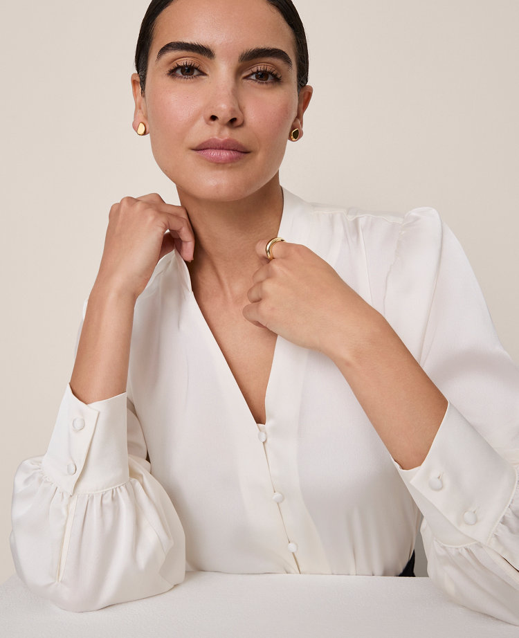 Petite V-Neck Popover