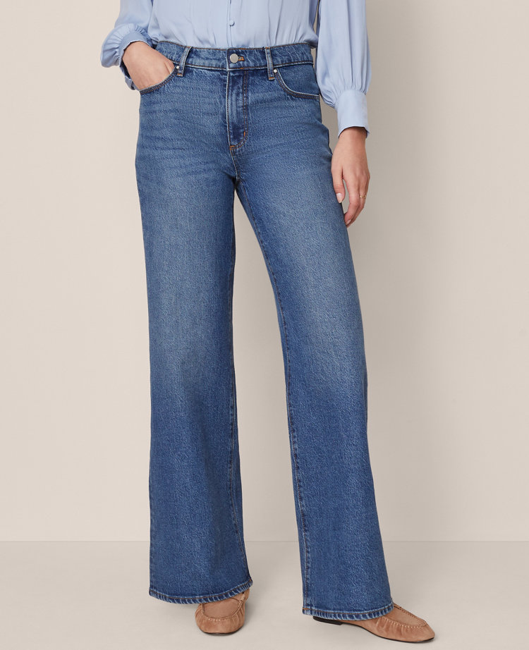 The Petite Wide-Leg Jean