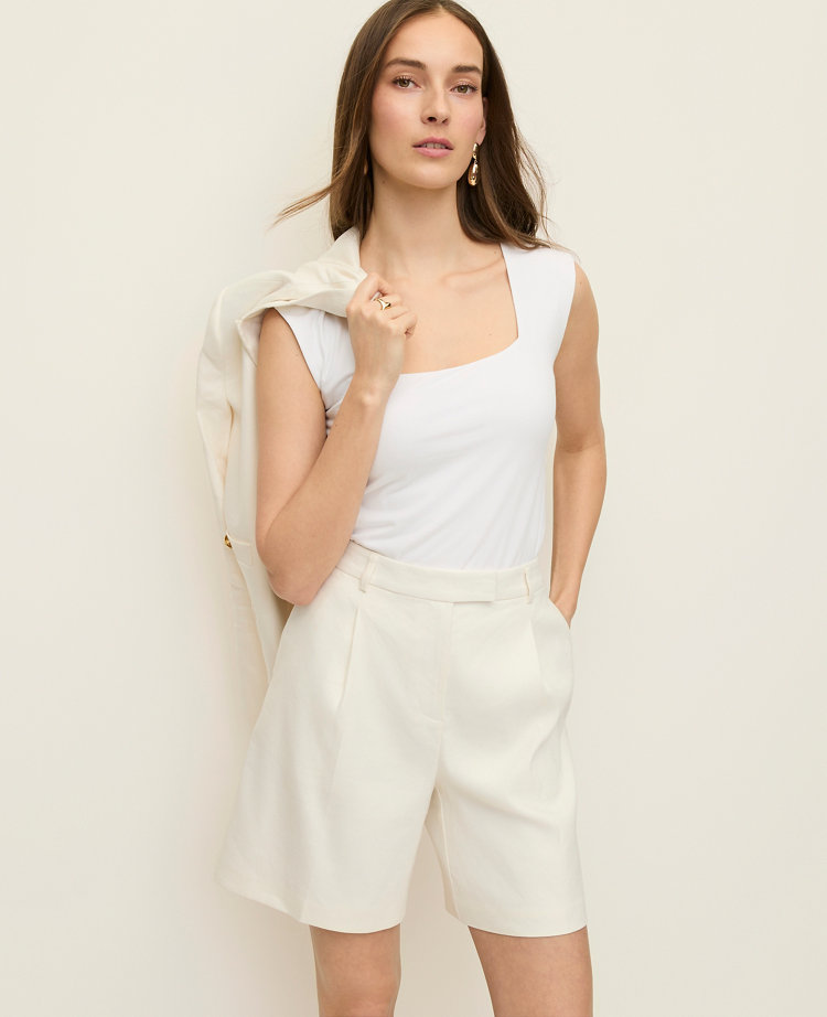 The Bermuda Short in Linen Blend