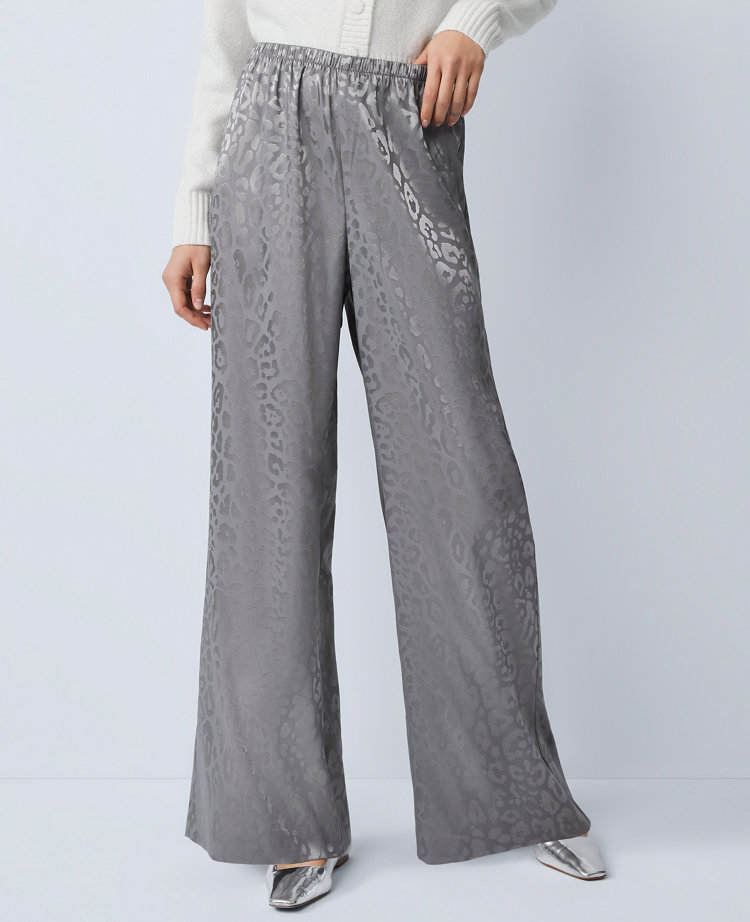 The Petite Easy Wide-Leg Pant