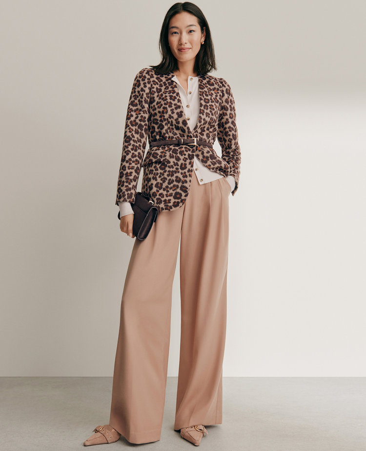 The Petite Pleated Wide-Leg Pant