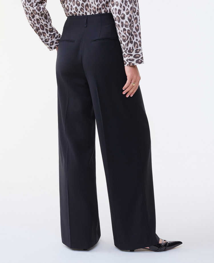 The Petite Pleated Wide-Leg Pant