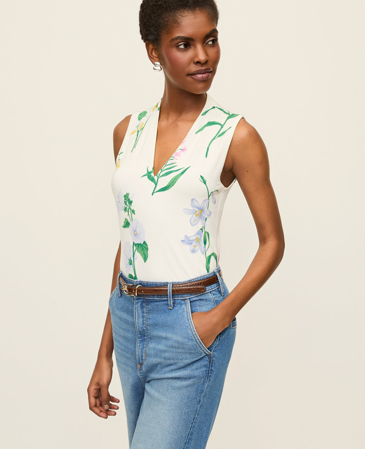 Floral Sleeveless V-Neck Top