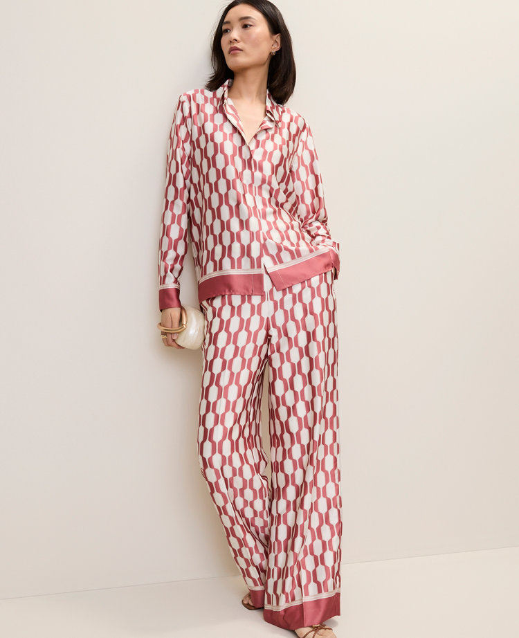 The Wide-Leg Pant in Satin Geo Print