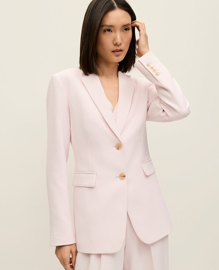 The Petite Greenwich Blazer in Textured Crepe