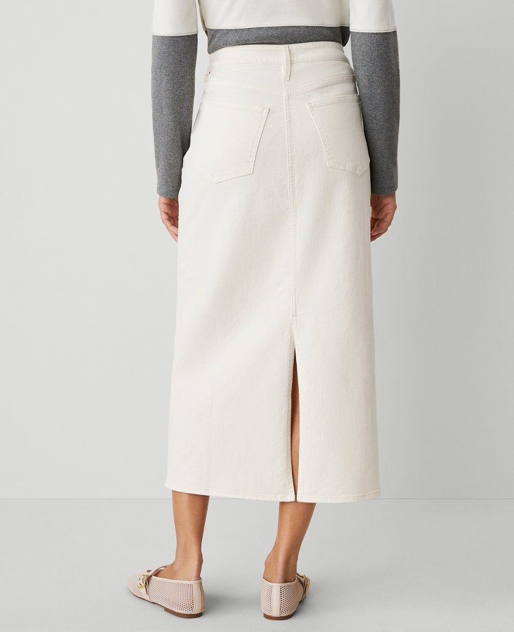 Petite Weekend Collection Denim Column Skirt