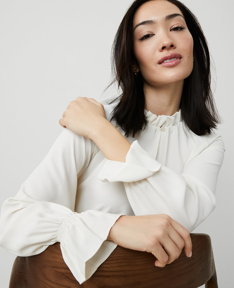 Ruffle Raglan Popover