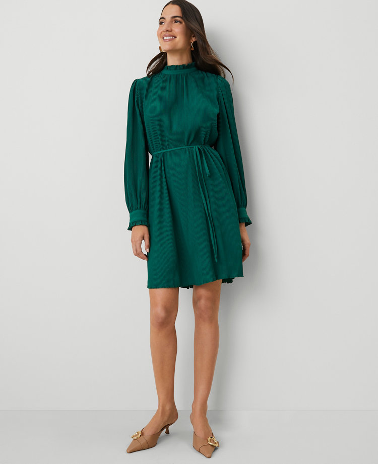 Petite Plisse Belted Shift Dress