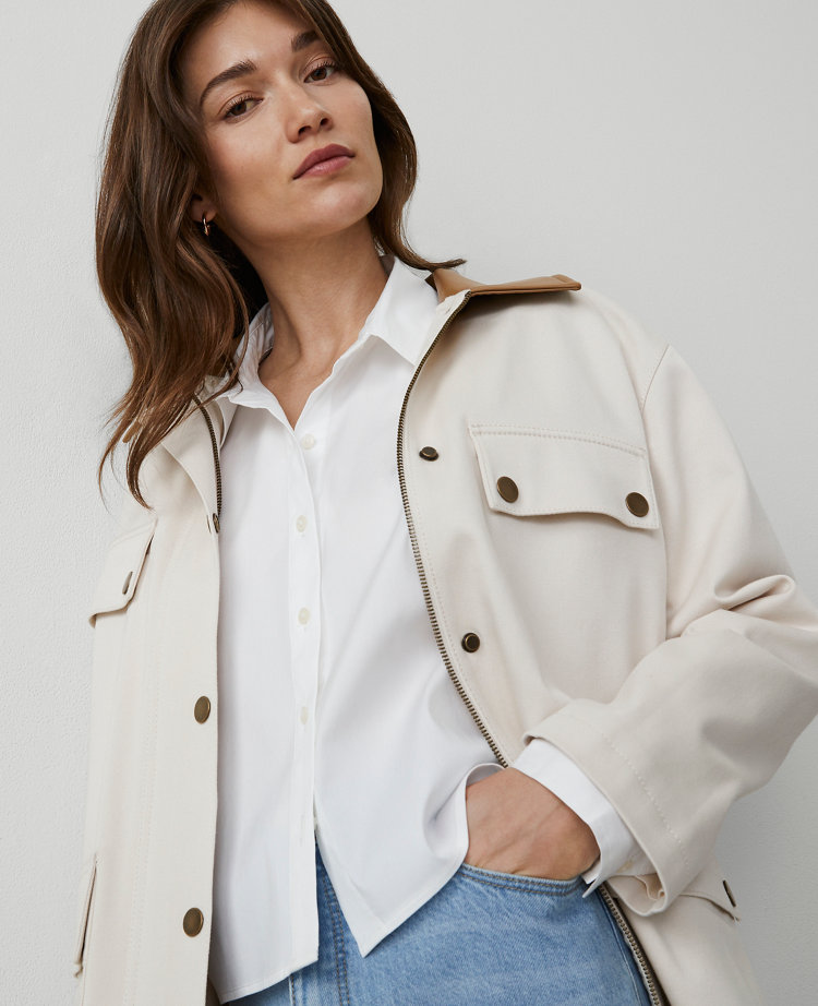 Petite Weekend Collection Cropped Shirt