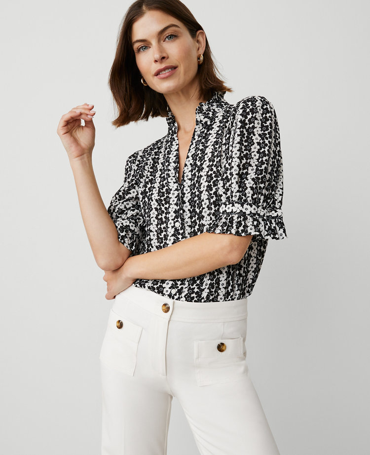 Petite Floral Ruffle Collar Blouse