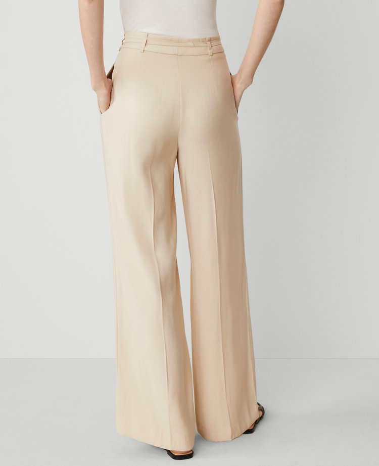 The Petite Belted Wide-Leg Pant in Twill