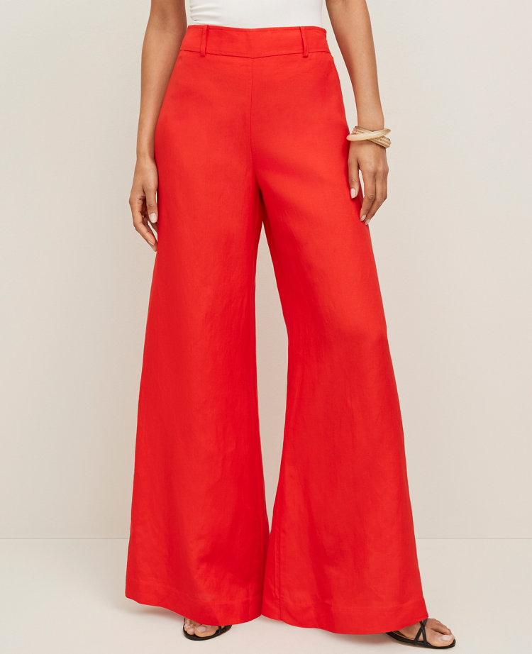 The Petite Palazzo Pant in Linen Blend