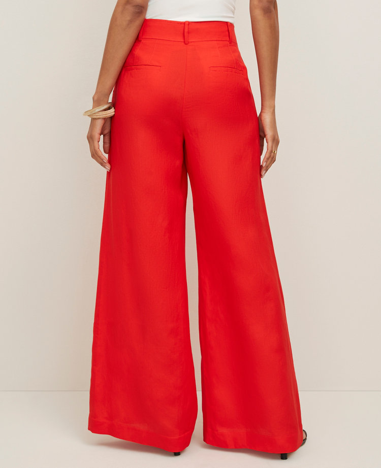 The Petite Palazzo Pant in Linen Blend