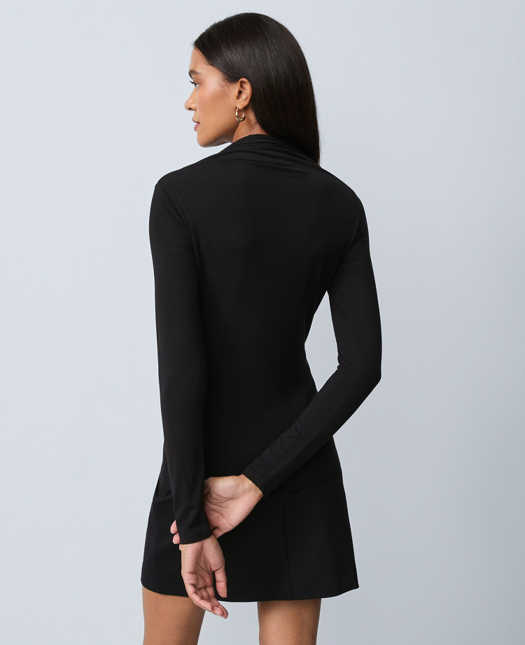 Asymmetric Ruched Top
