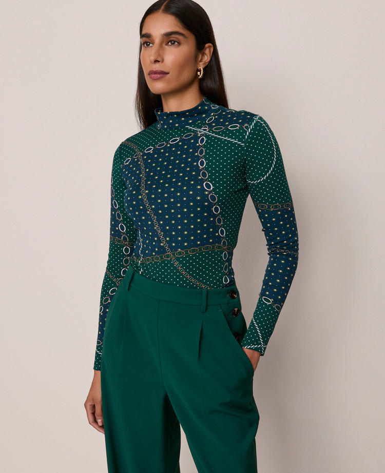 Chain Link Mock Neck Top