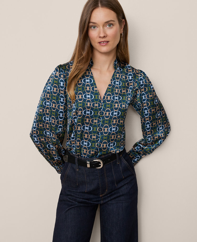 Chain Link Print V-Neck Popover