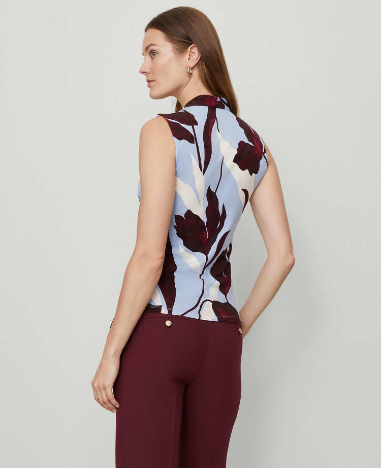 Floral Sleeveless V-Neck Top
