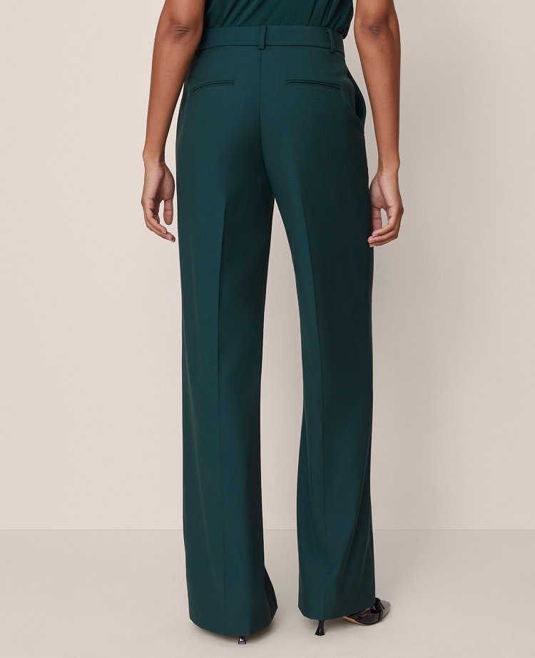 The Petite Wide-Leg Pant — Curvy Fit