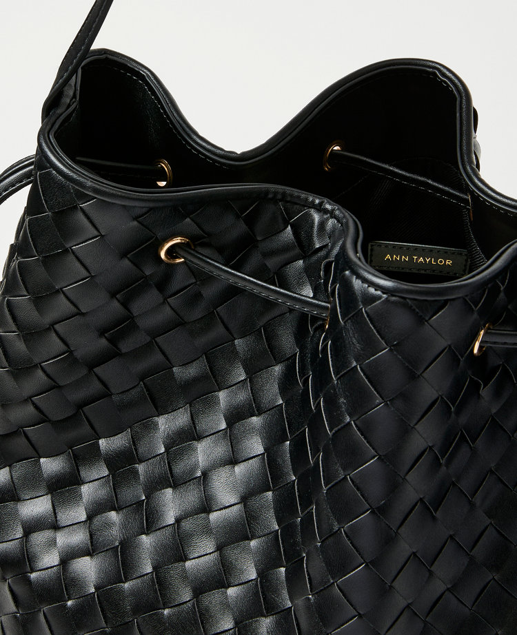 Cinched Tassel Woven Tote