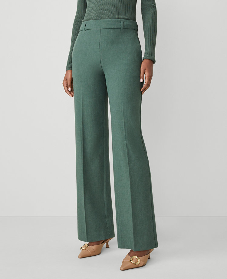 The Petite Side-Zip Straight Pant in Bi-Stretch