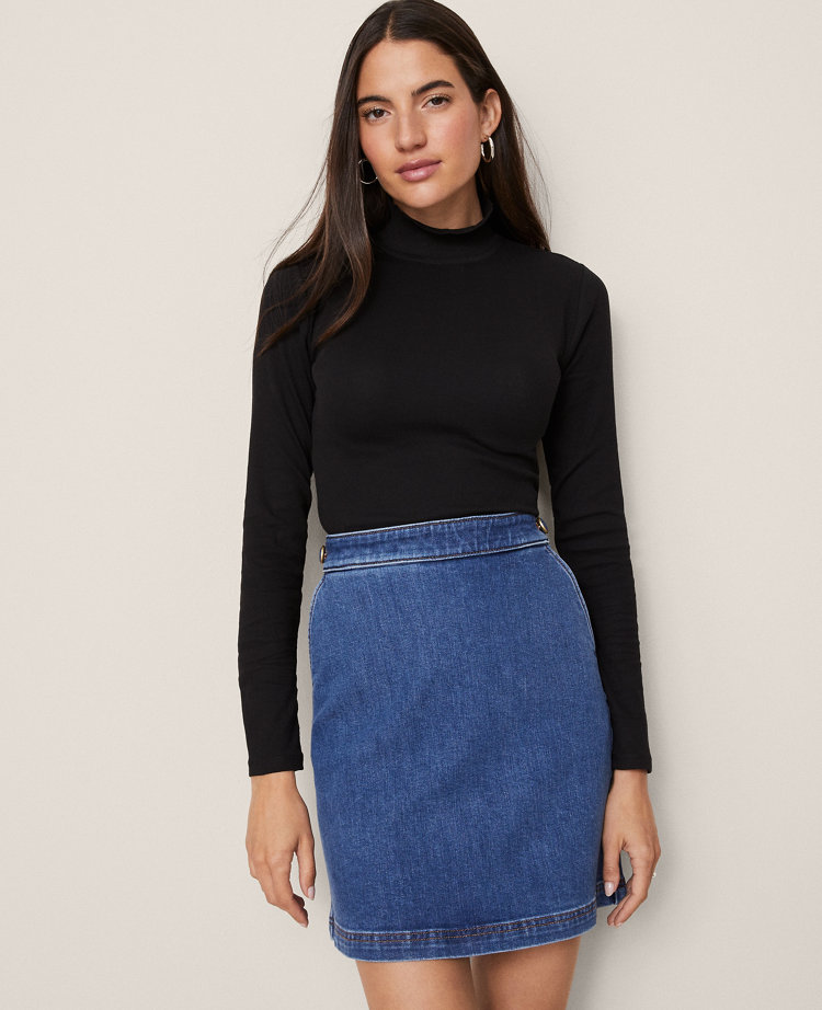 Weekend Collection Ruffle Mock Neck Top