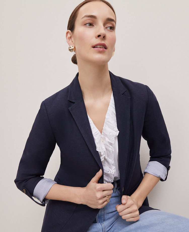 Petite Weekend Collection Roll Sleeve Linen-Blend Blazer