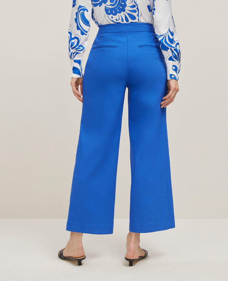 The Petite Grace Straight Pant — Curvy Fit
