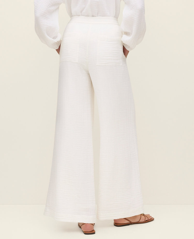 The Petite Pull-On Wide-Leg Pant in Cotton Gauze