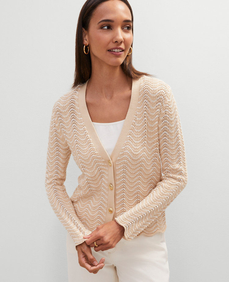Scalloped V-Neck Cardigan
