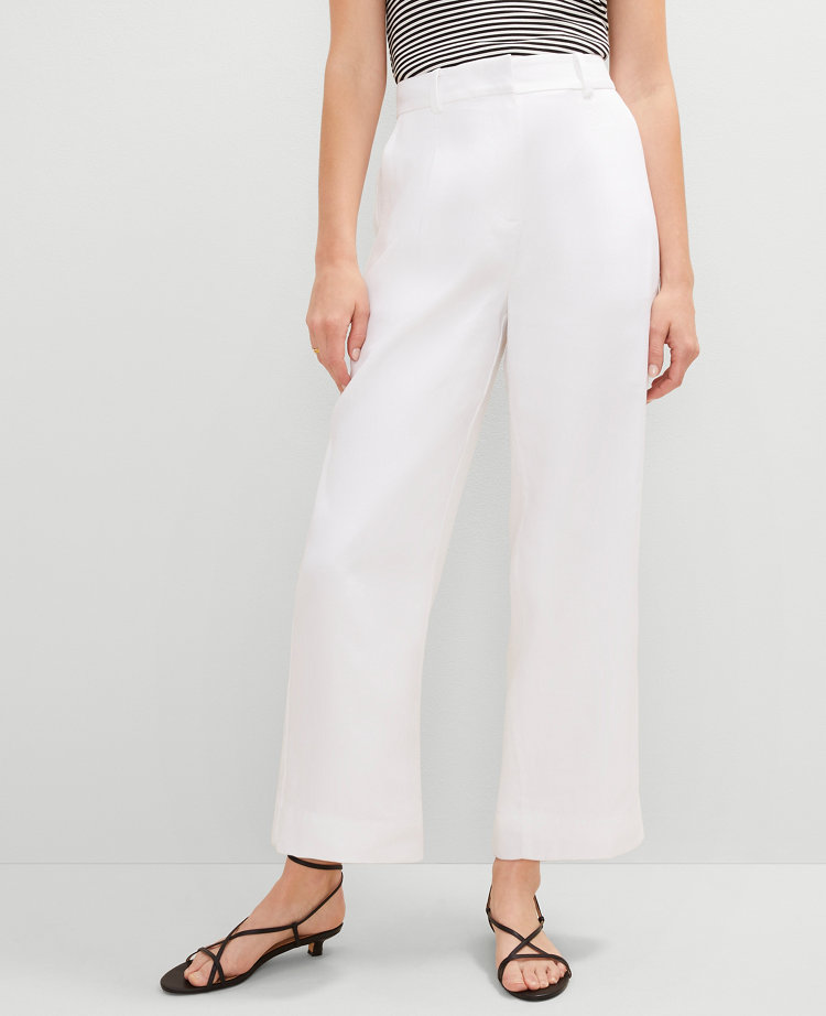 The Petite Relaxed Ankle Pant in Linen Blend