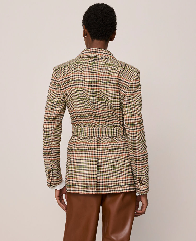 The Fitted Belted Blazer in Plaid