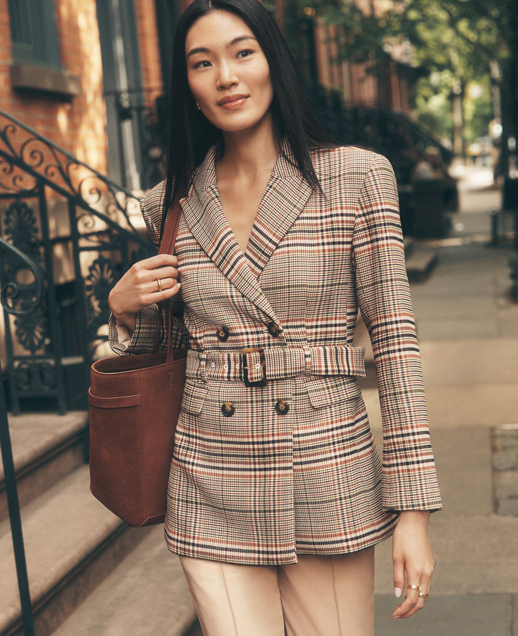 The Petite Fitted Belted Blazer in Plaid