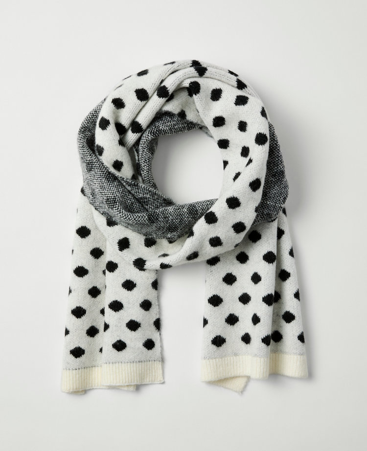Dotted Blanket Scarf