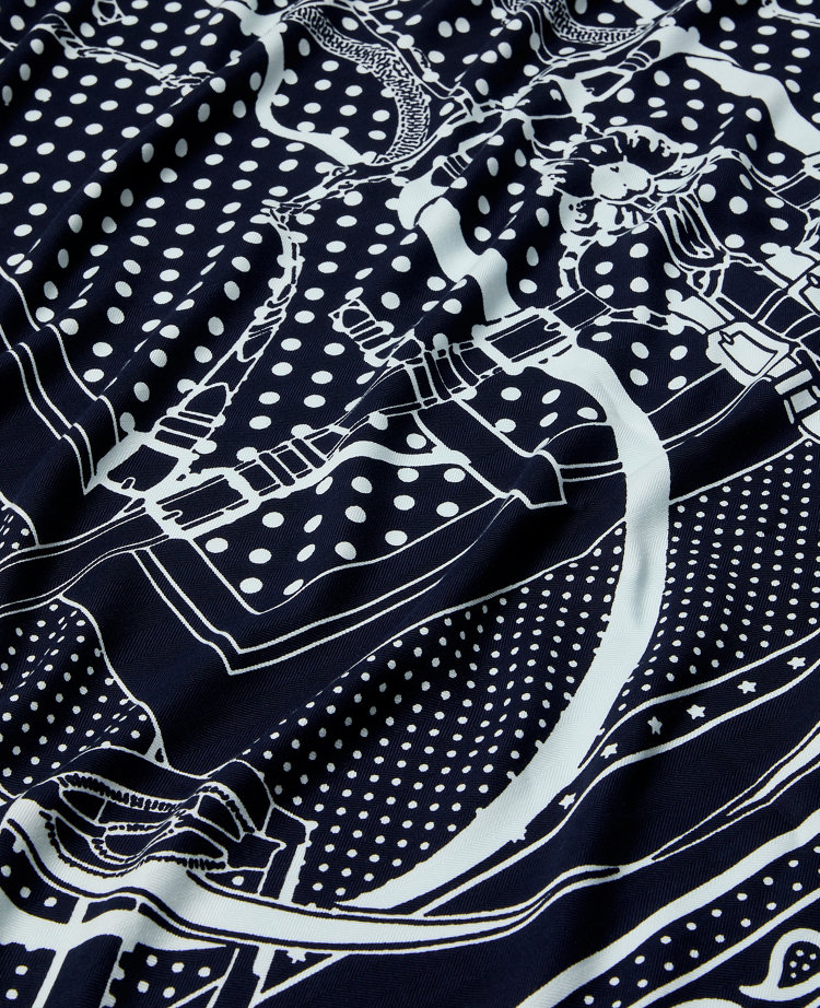 Chain Link Print Square Scarf